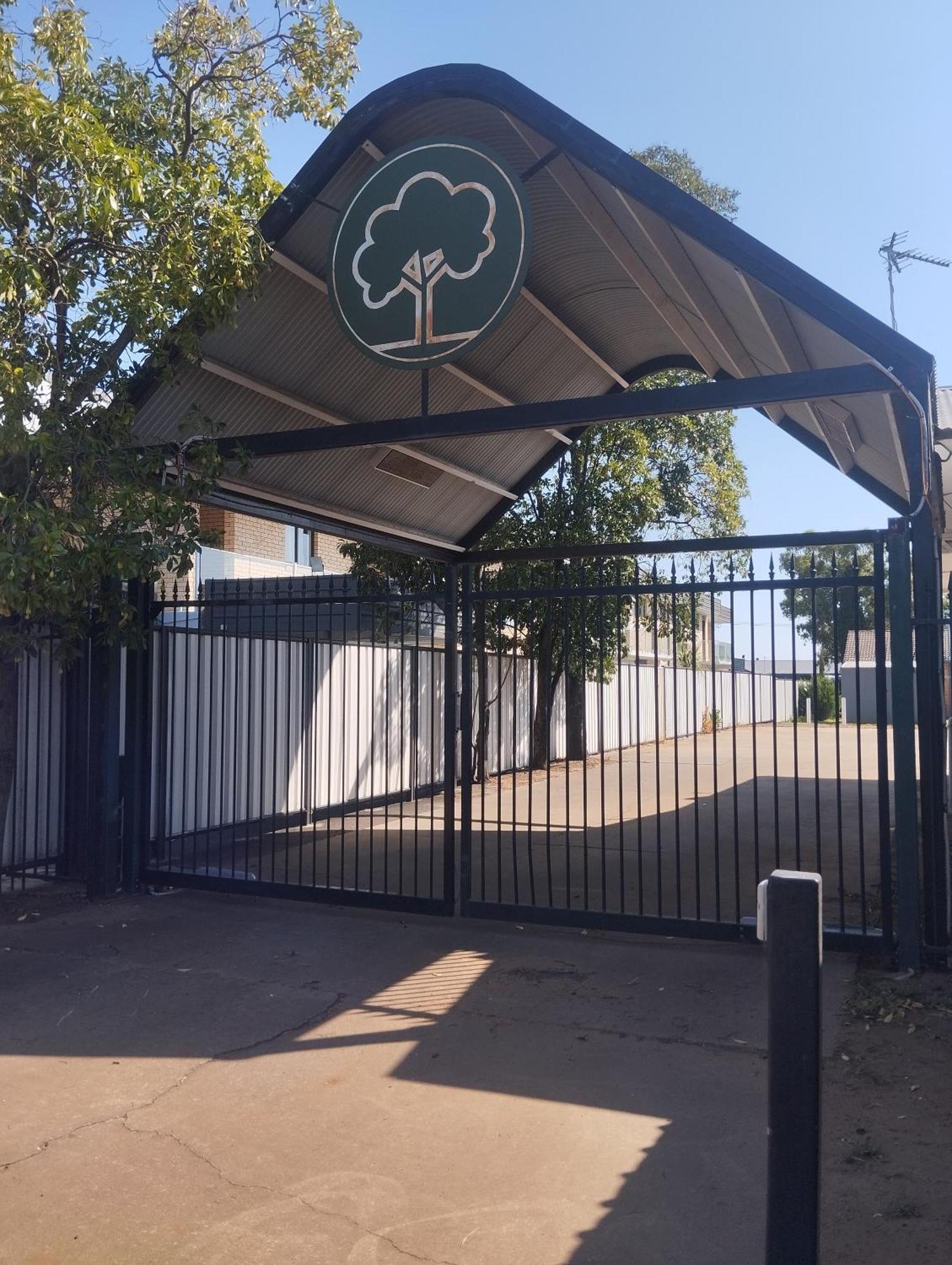 Across Country Motor Inn Dubbo Bagian luar foto
